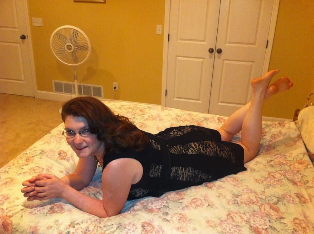 Click to view full size Janna sexy Pa slut wife with giant tits