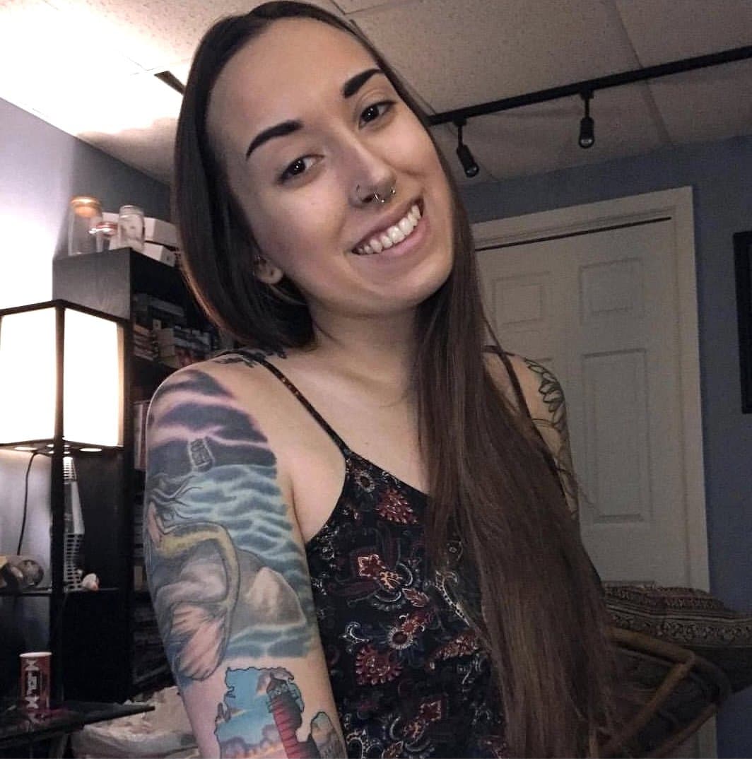 Tattooed Petite Wife Spreads and Shows Off Anal Plug