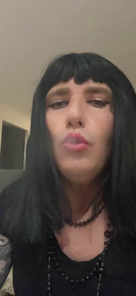 Sissy Cherry ? 43yo from QLD Australia ?? submissive bottom slutKik: Tailfeather81