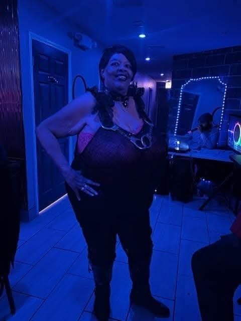 Something About Big Saggy Titty Grannies That Drive Me Crazy. & She Got Em I Would Not Pull Out 79