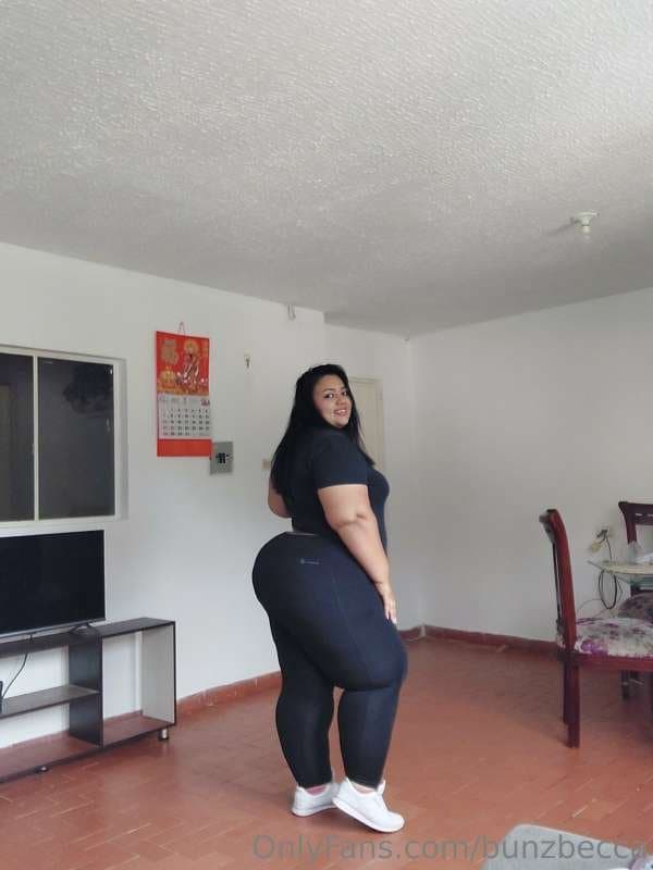 ChuNky C0LomBi@N Bo0tY !!