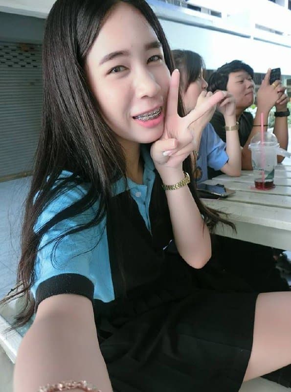 Click to view full size She photographed her body for study.