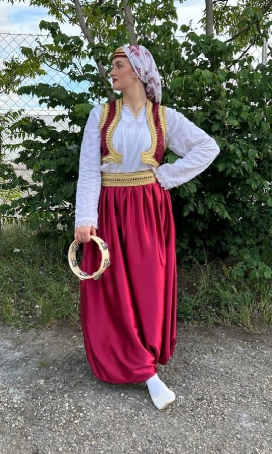 Amina.. Tuzla??/Wien?? Kommentiert geil / Komentarisite! Ko Poznaje inbox, wer sie kennt, dm