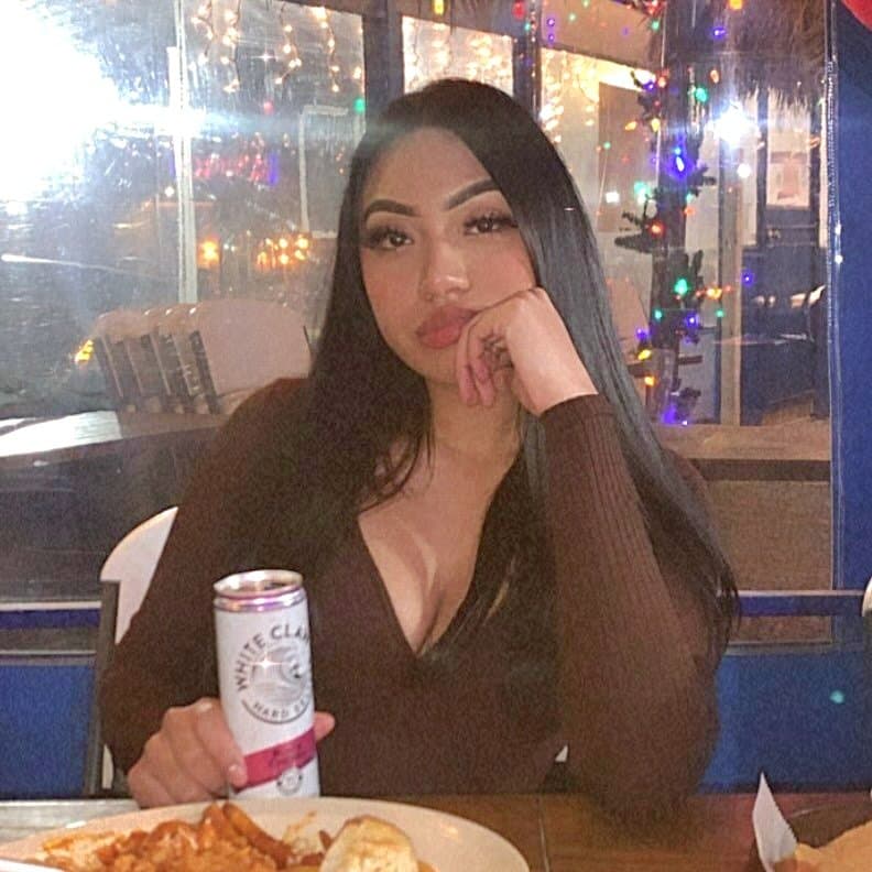 Latina From HS With Dick Sucking Lips