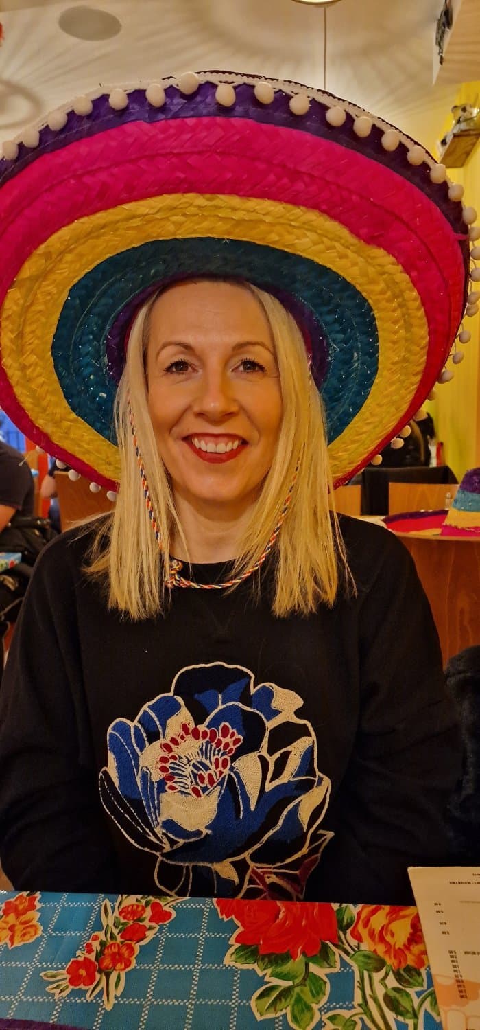 Mature UK Blonde Webslut 48 From London