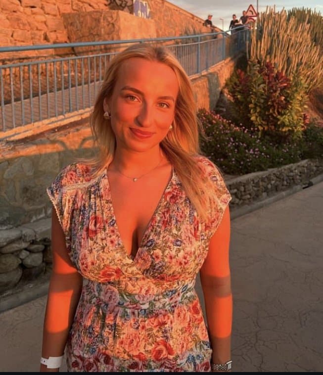 Swedish Denice, 21 Built to take only the biggest of dicks