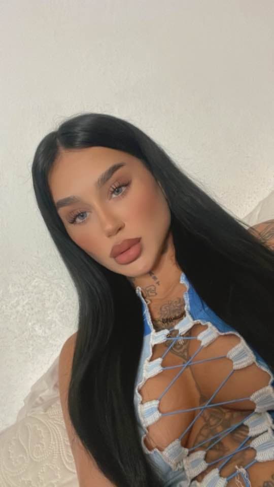 Tattooed Petite German Girl Amy - kik unkn_own117 for the same treatment