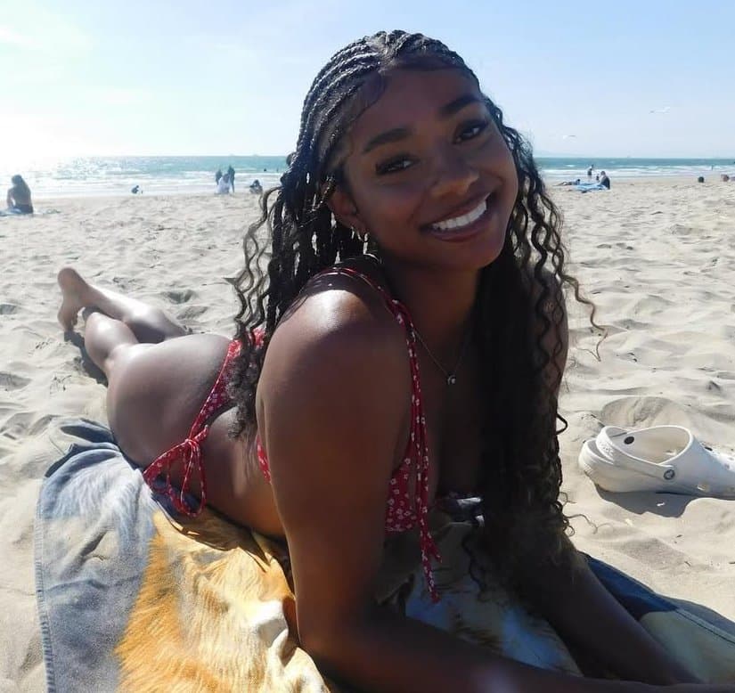 College Ebony Athlete Kayla(Bikini)(Uniform)