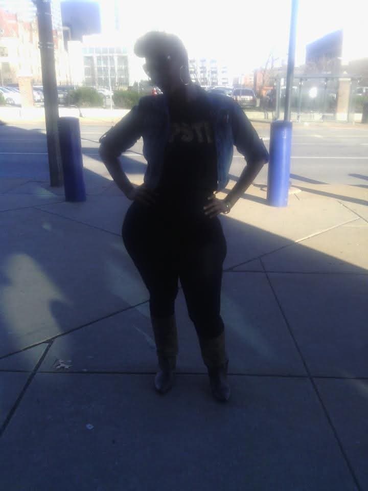 CURVY THICK EBONY MATURE