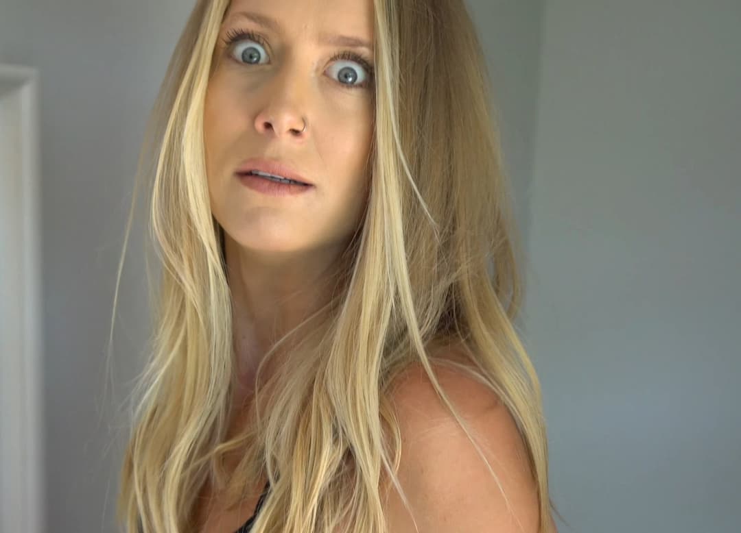 Skinny Milf Allie Wes