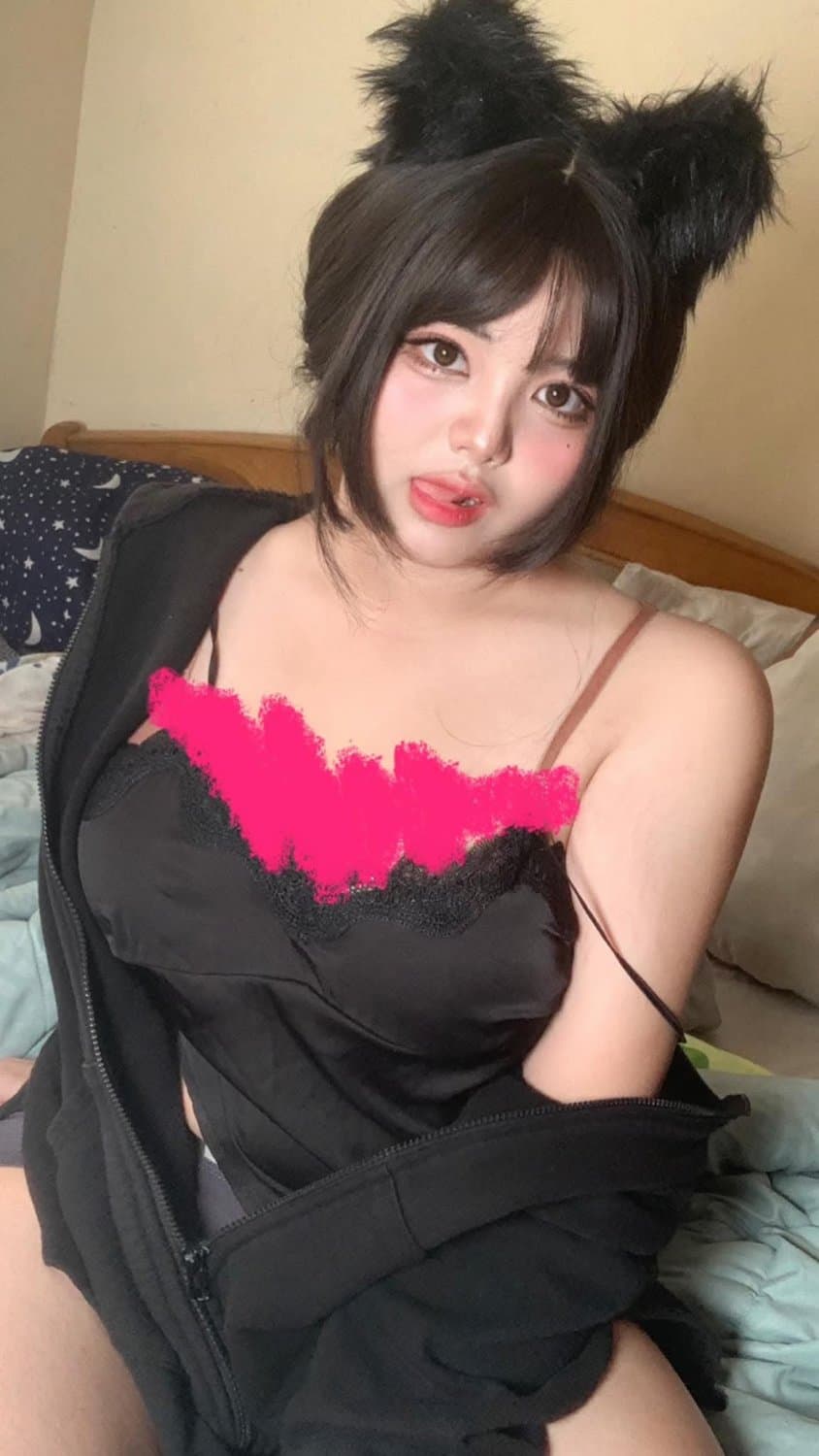 Pinay [part 2] cosplayer nagpakinantot sa kanyang stepfather