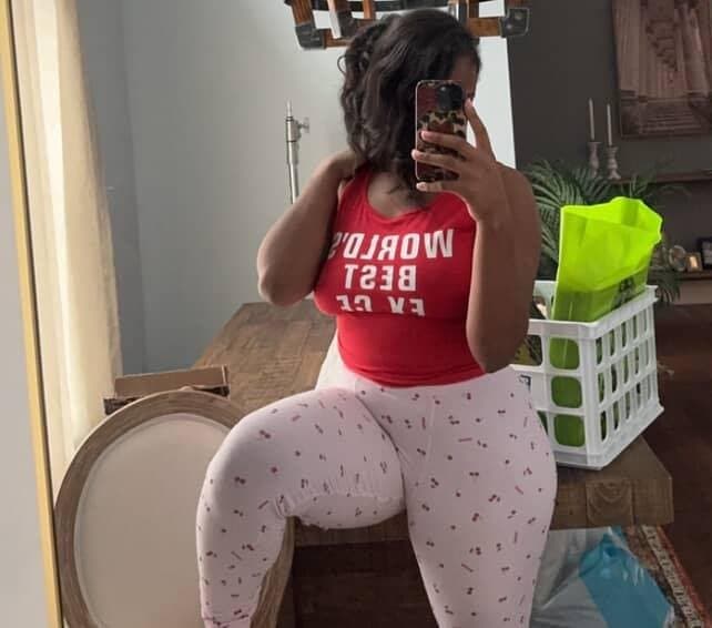 Sexy busty ebony slut Jae