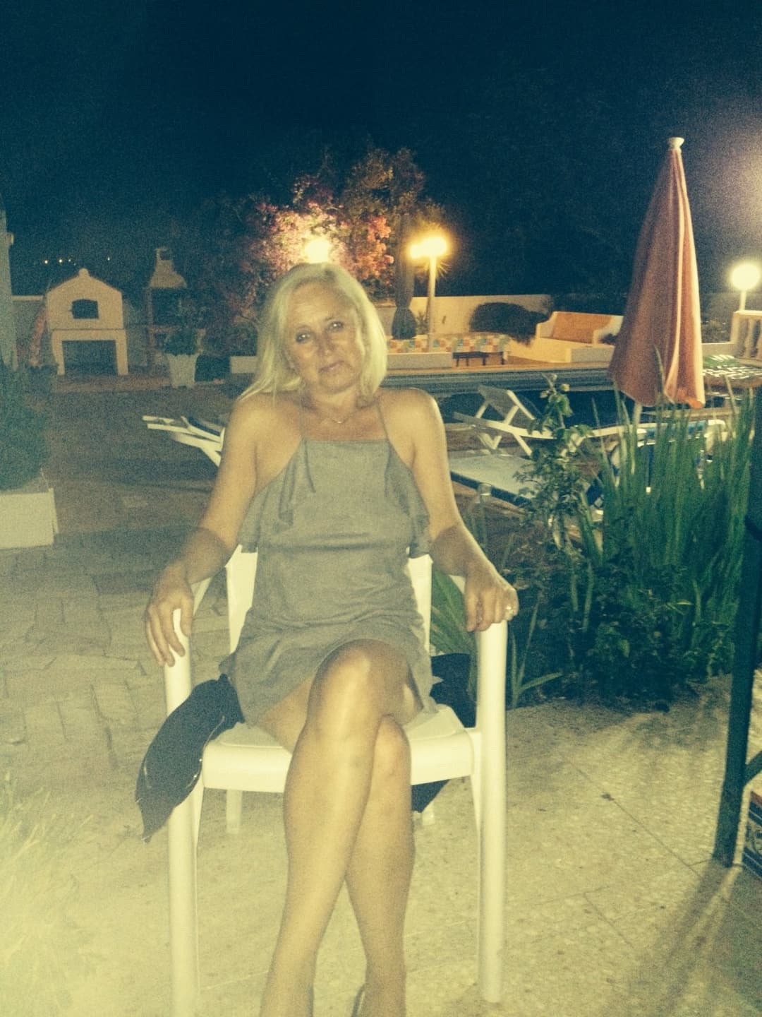 Hot wife Tracey, Kent Uk & hubby