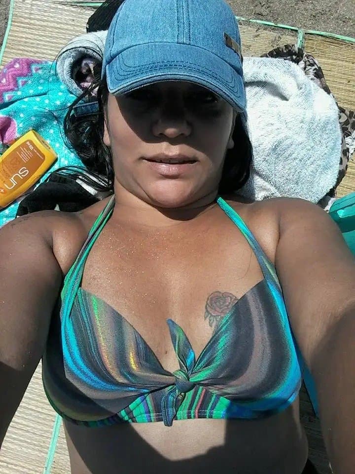 Click to view full size Chica sexy