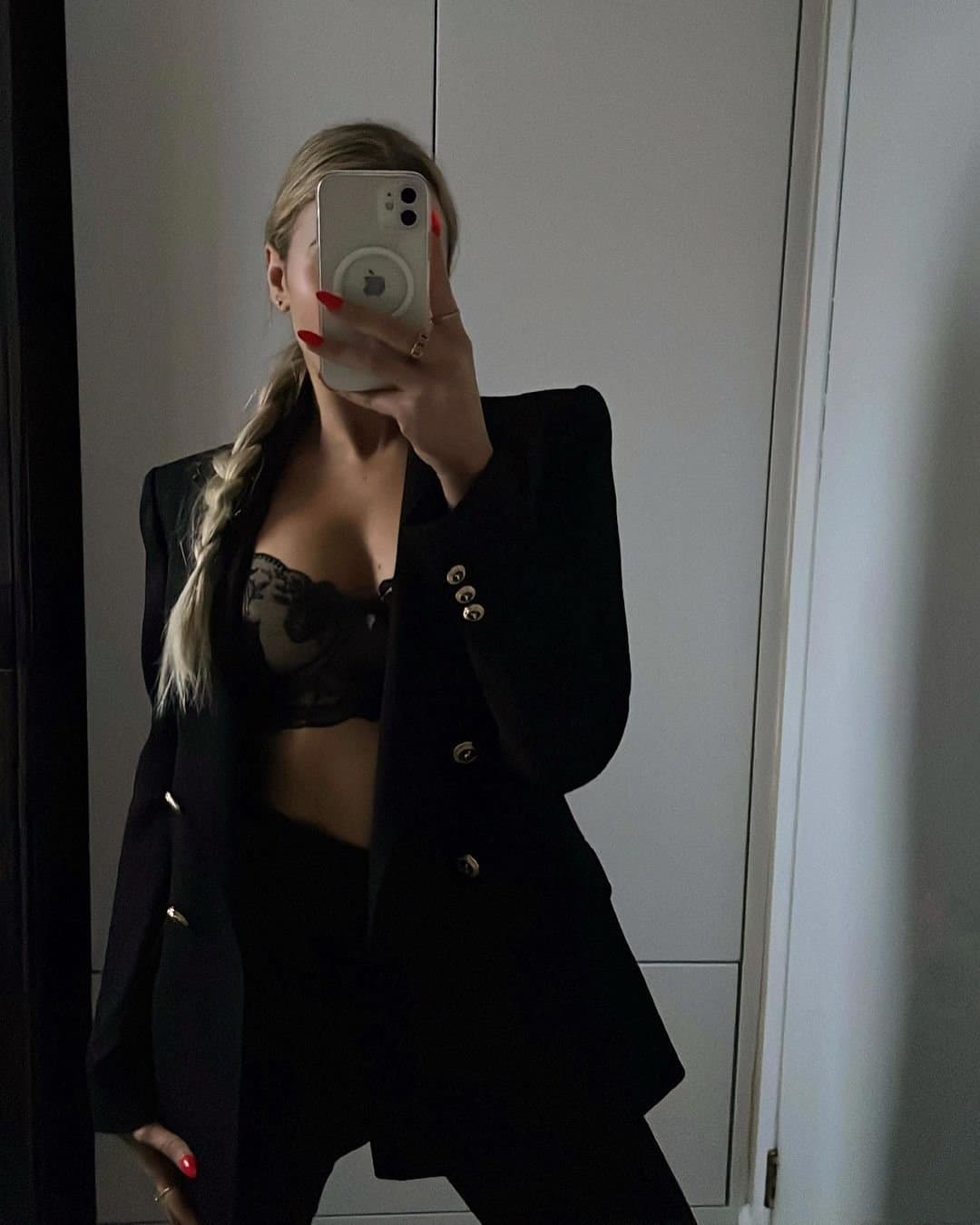 Canadian Webslut Charlotte