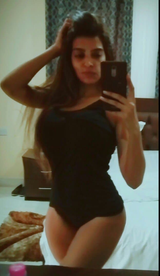 Desi hourglass figure girl stripping