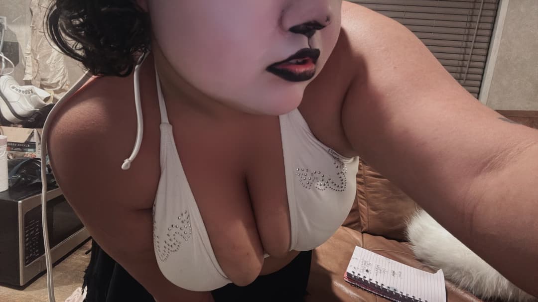 Click to view full size Coked Up Slut , FreeUse for ❄️ Mcallen