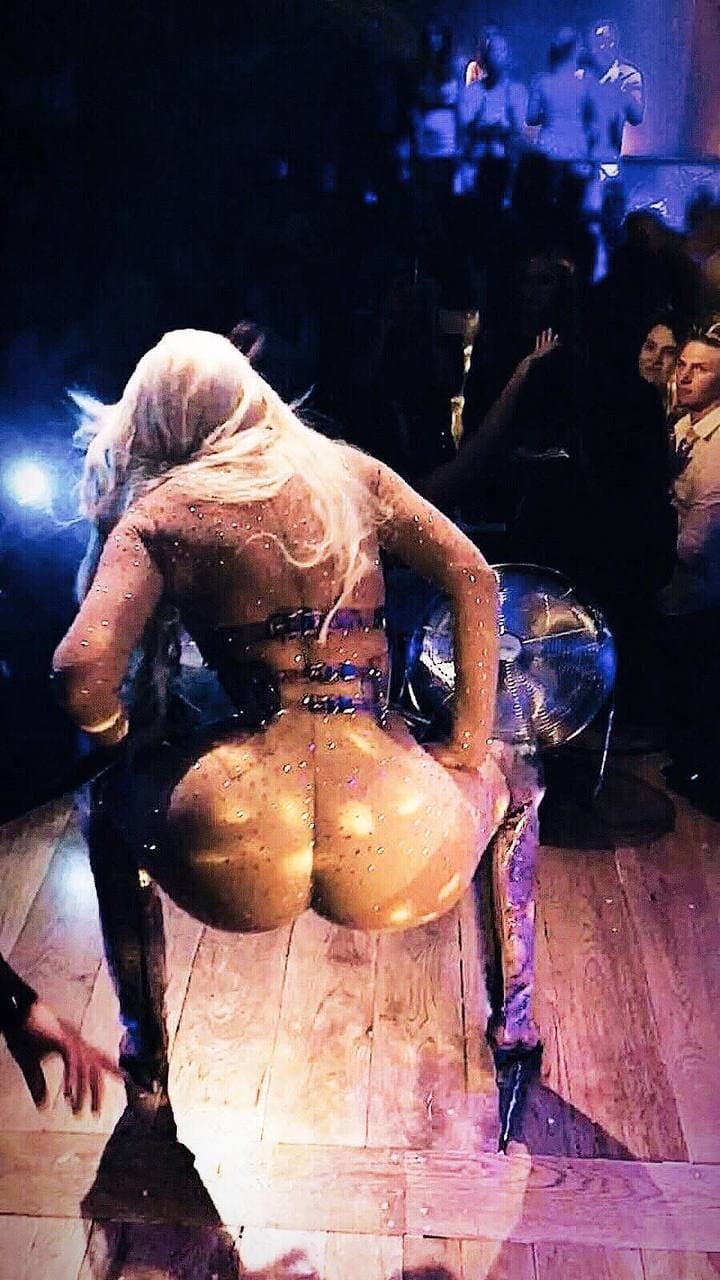 Famous Serbian singer Jelena