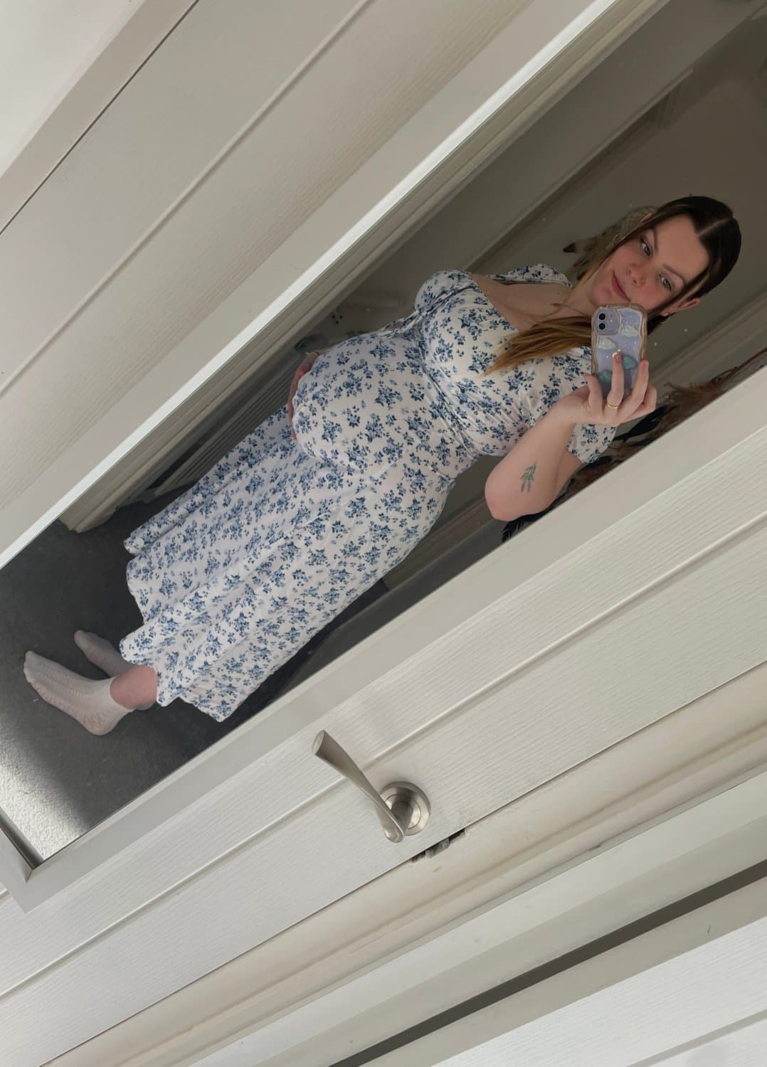 Wishing to have a real man that he likes to fuck pregnant women like me every day