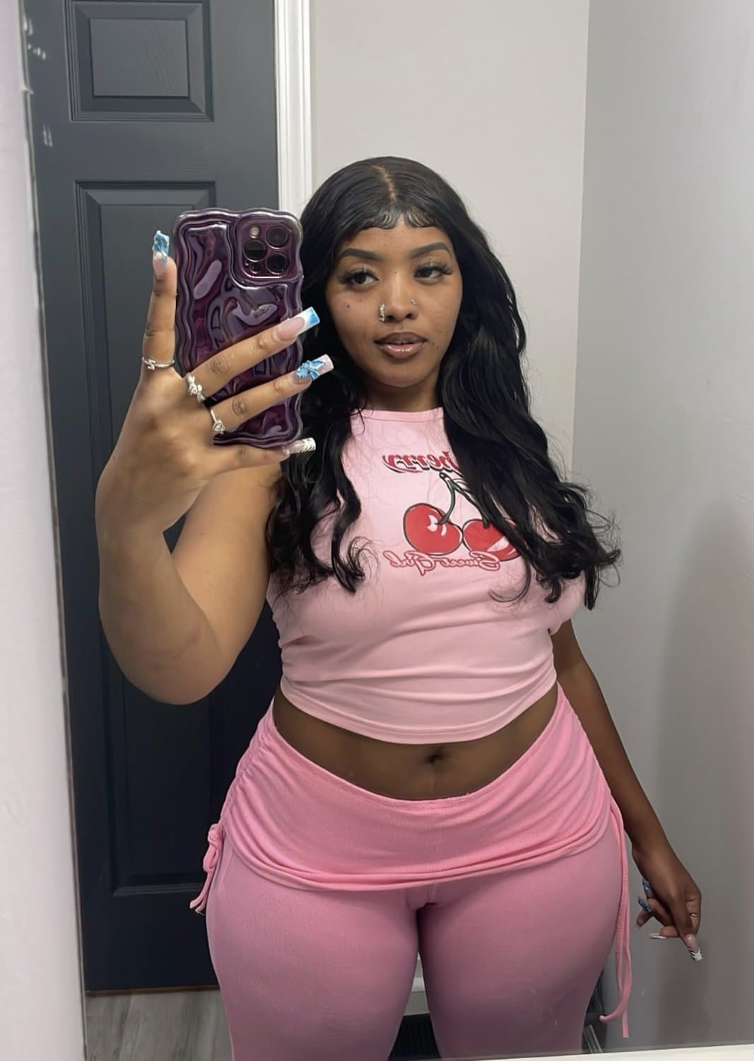 Click to view full size Sexy black beauty