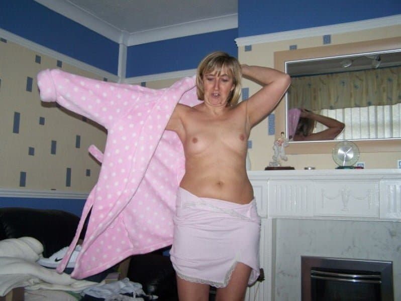 DELETED FROM XHAMSTER - private pics and vids of Veronica by "allenhull23"