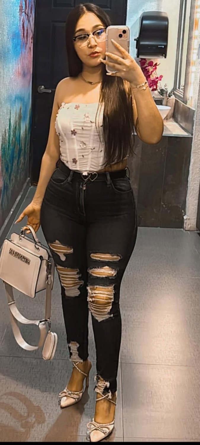 Click to view full size Rica puta bien rica y cuerpo perfecto