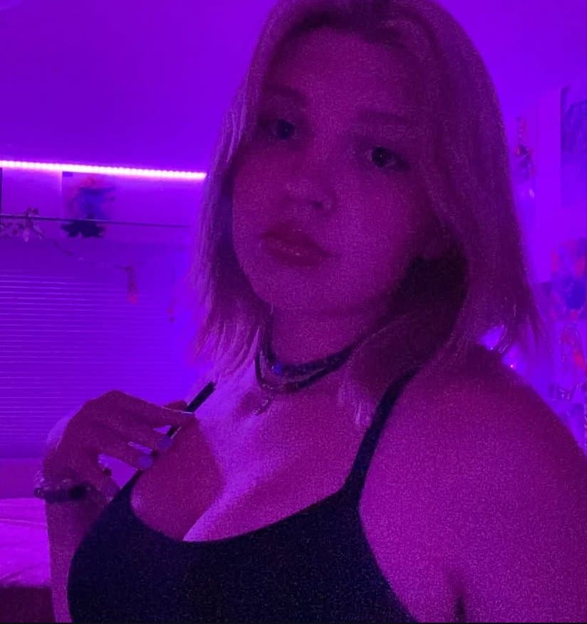 Sexy Teens Ass + Face Pics