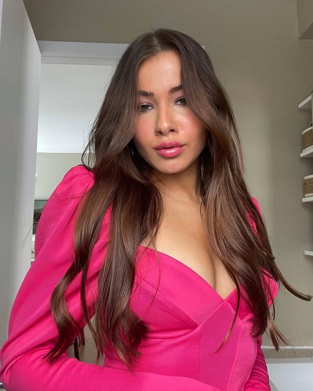 Canadian Webslut Charlotte