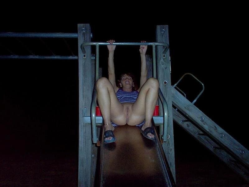 Bottomless Girls in Public 2