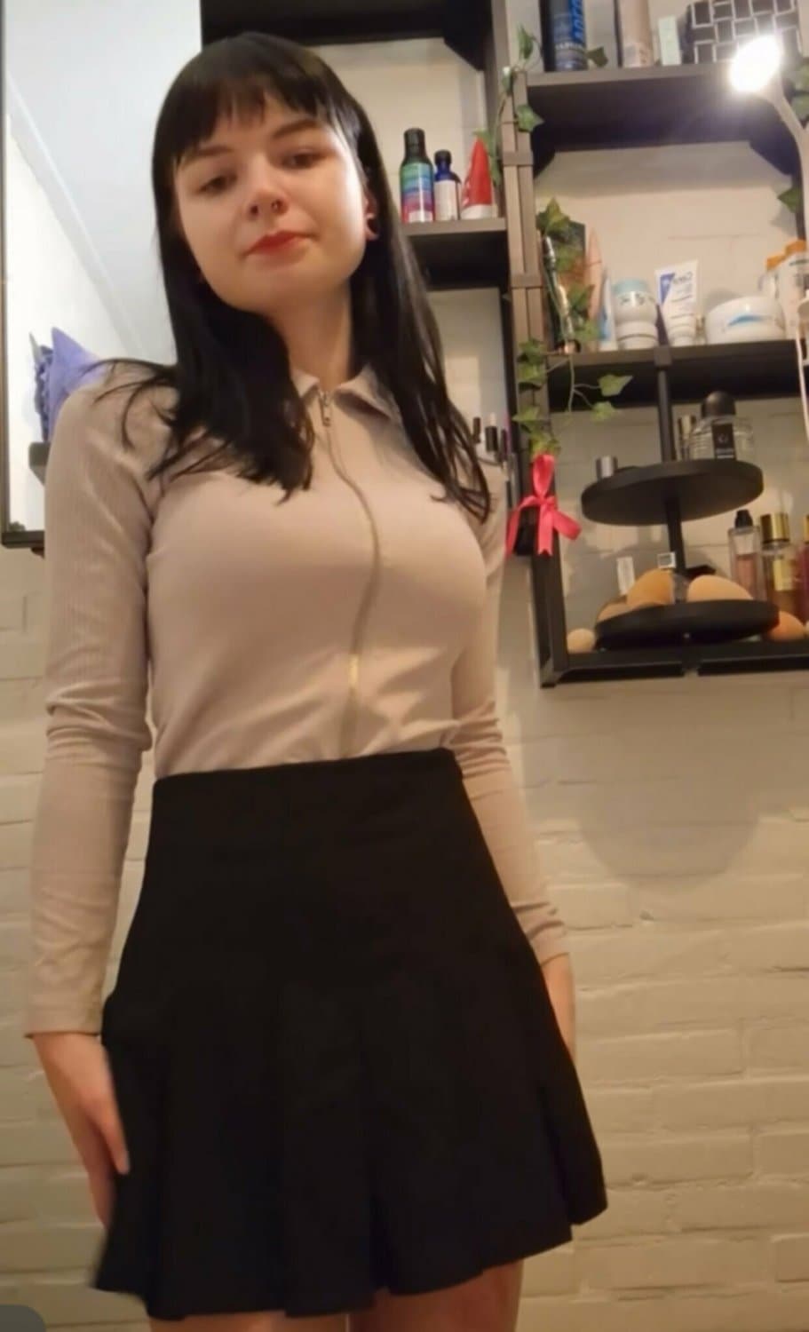 Click to view full size Introducing Anette