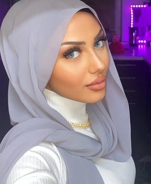 iraqi hoejabi with dsl showing why hijabi bitches r the best ????