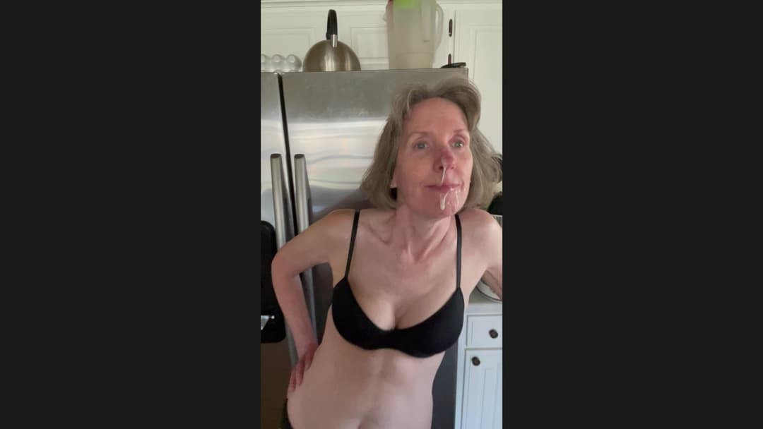 Dawn Bartlesville cumshot black bra