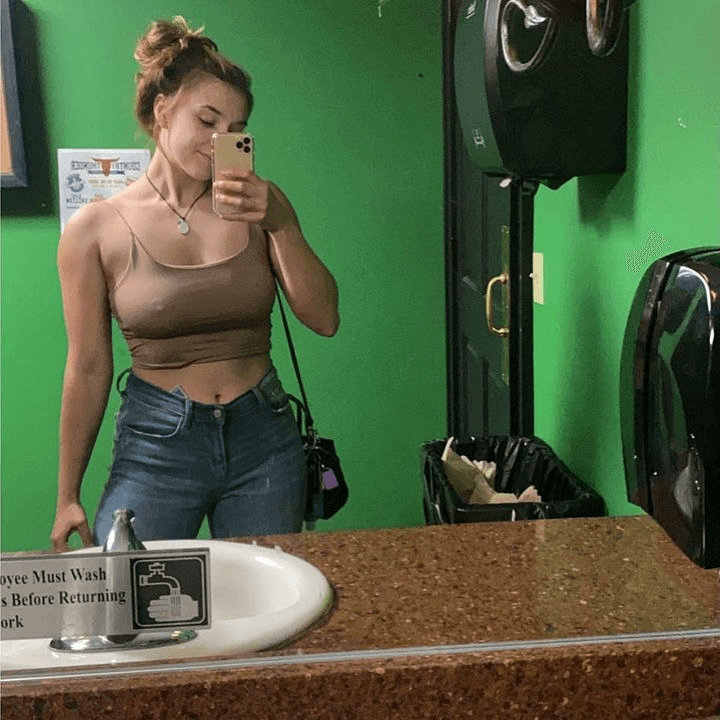 She squeezes her big tits so good and looks amazing kissing her girl