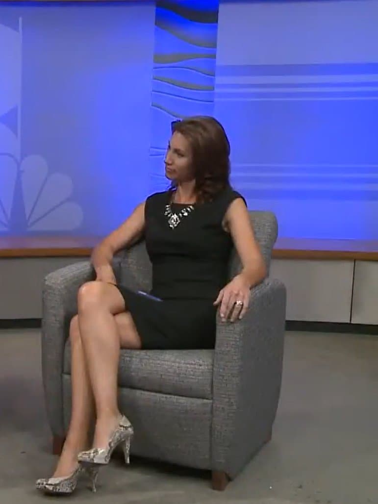 MILF reporter Betsy sexy legs. Non Nude.