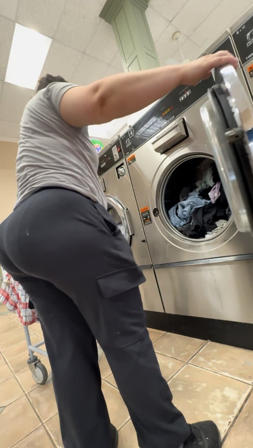 fat ugly pawg booty capped càndid at laundromat