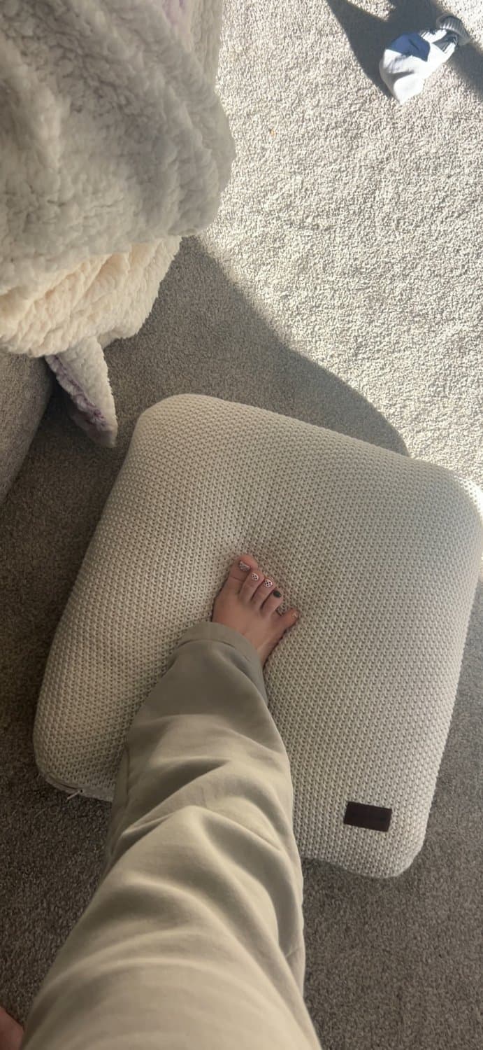 Barely legal 19 yo blonde teen gf leaked deepthroat blowjob sexy feet dm/comment for more of her