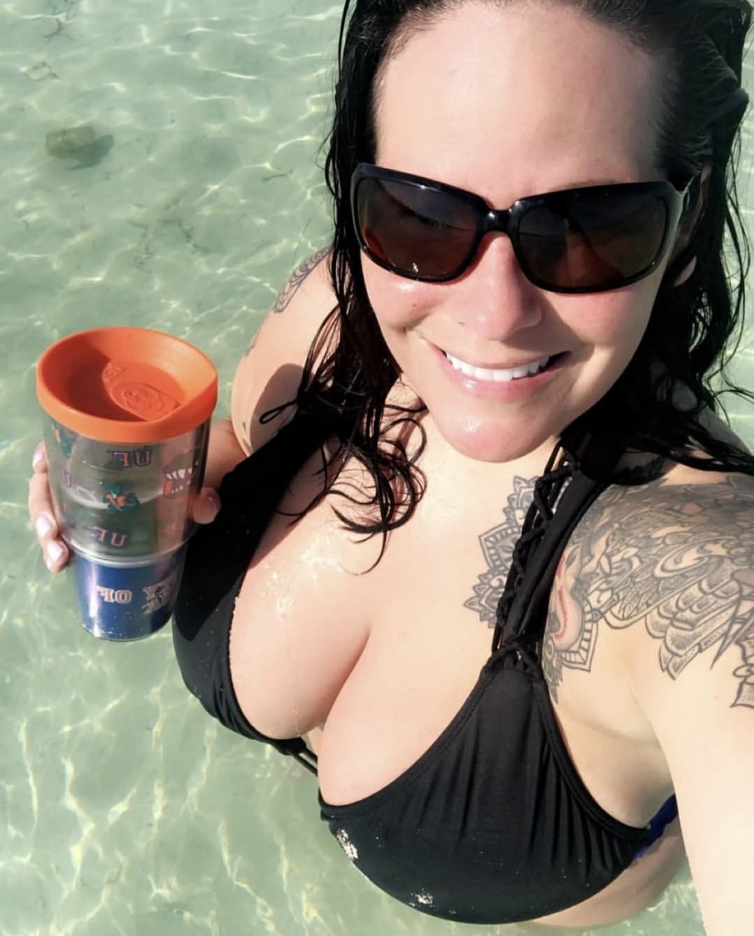 Off duty c0p pulls out her massive titties on camera for Mardi Gras