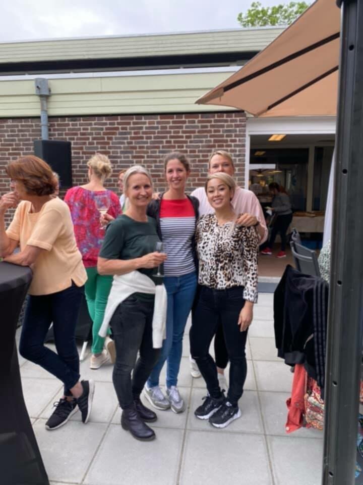 Blonde asian hotwife loves to fuck amateur vietnamese webslut