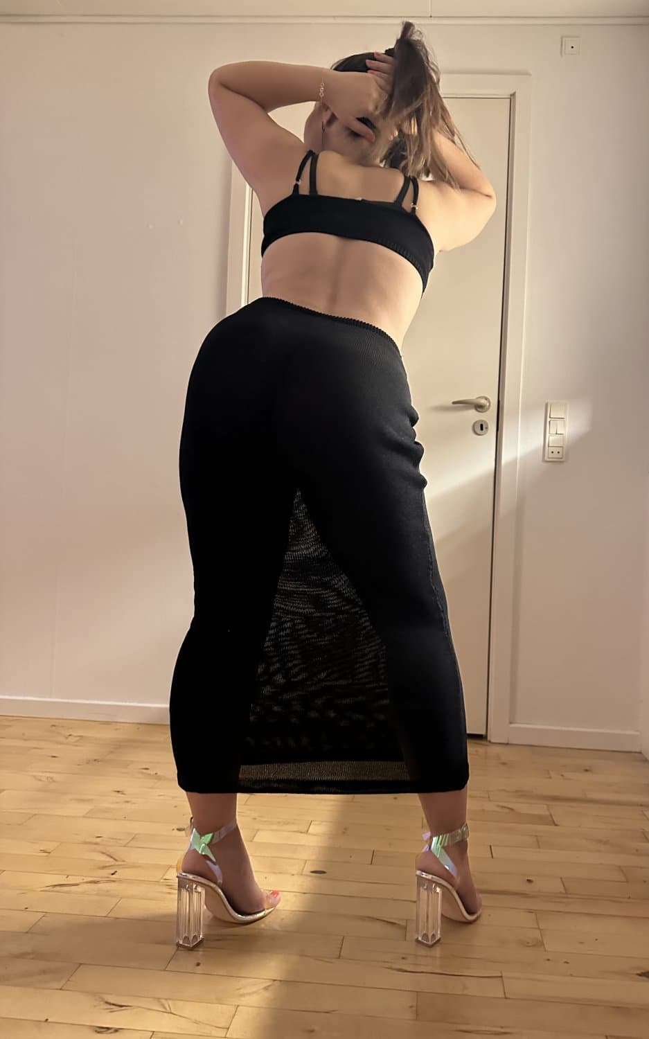 Afghani Leenakusi riding cock ??