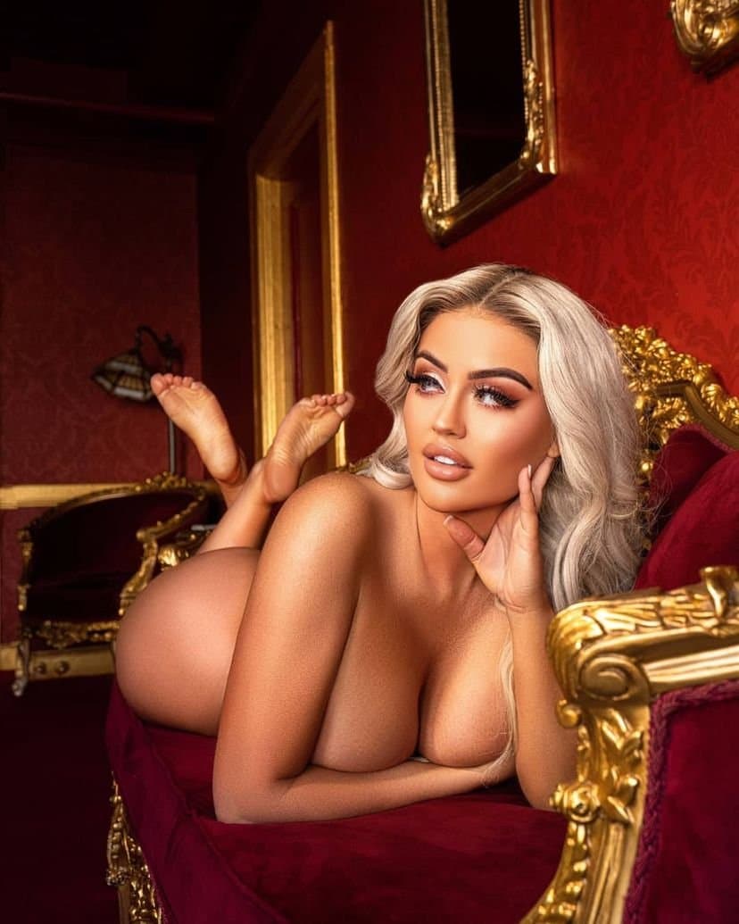 Click to view full size DANII BANKS ??