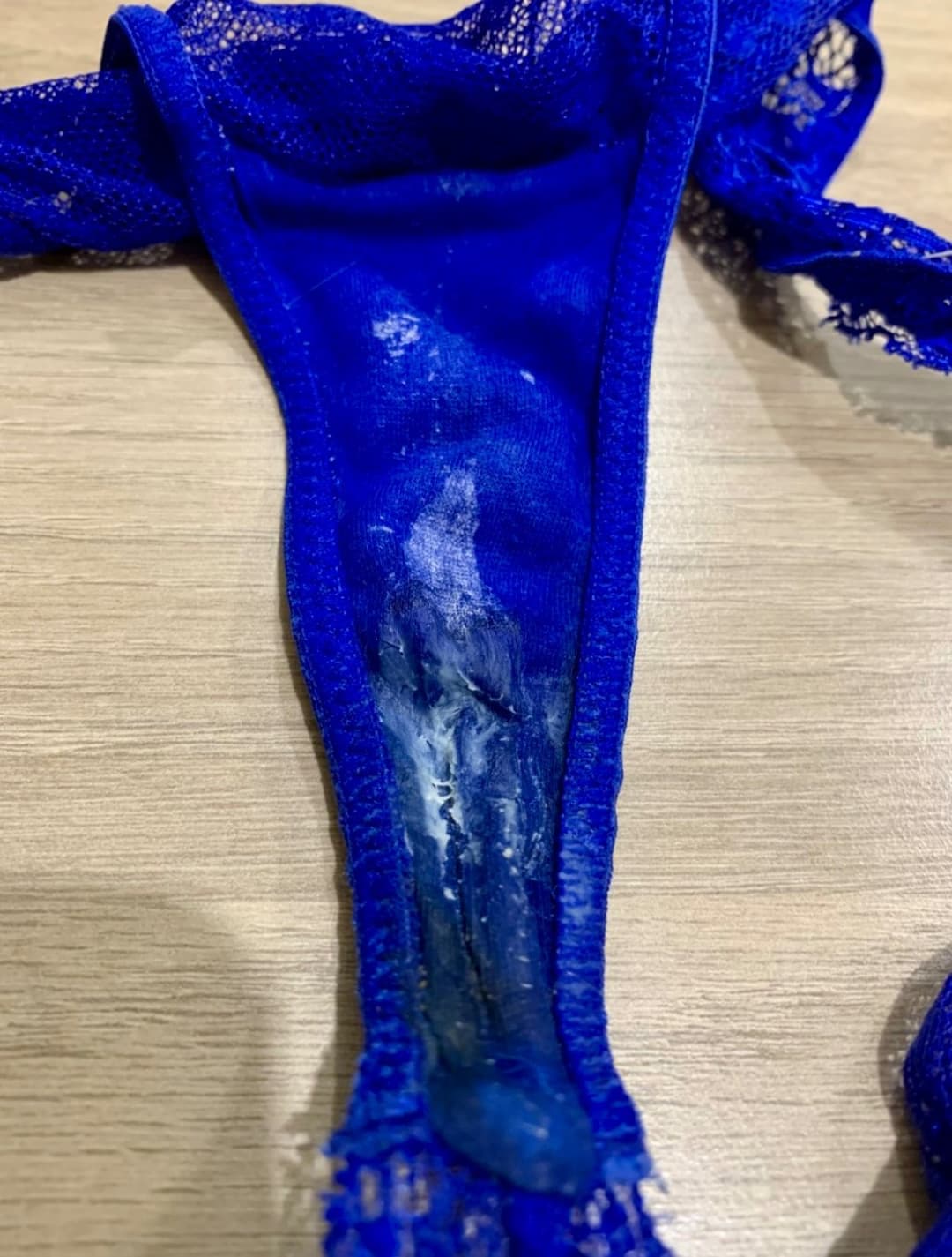 My sister and her creamy dirty panties. She just need some tribs and milk ??