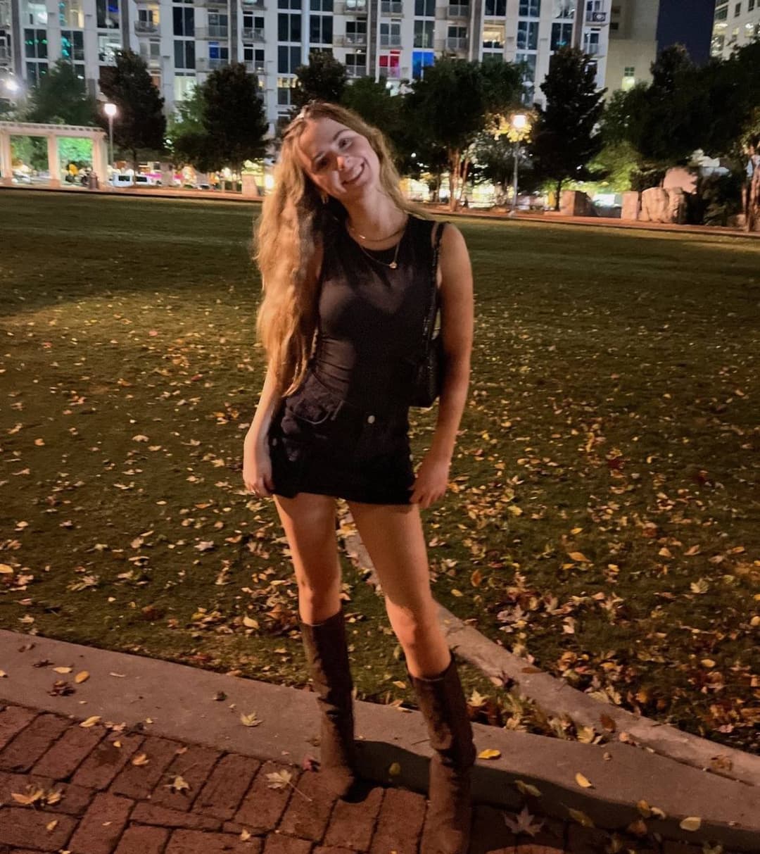 One night stand Jenna takes backshots