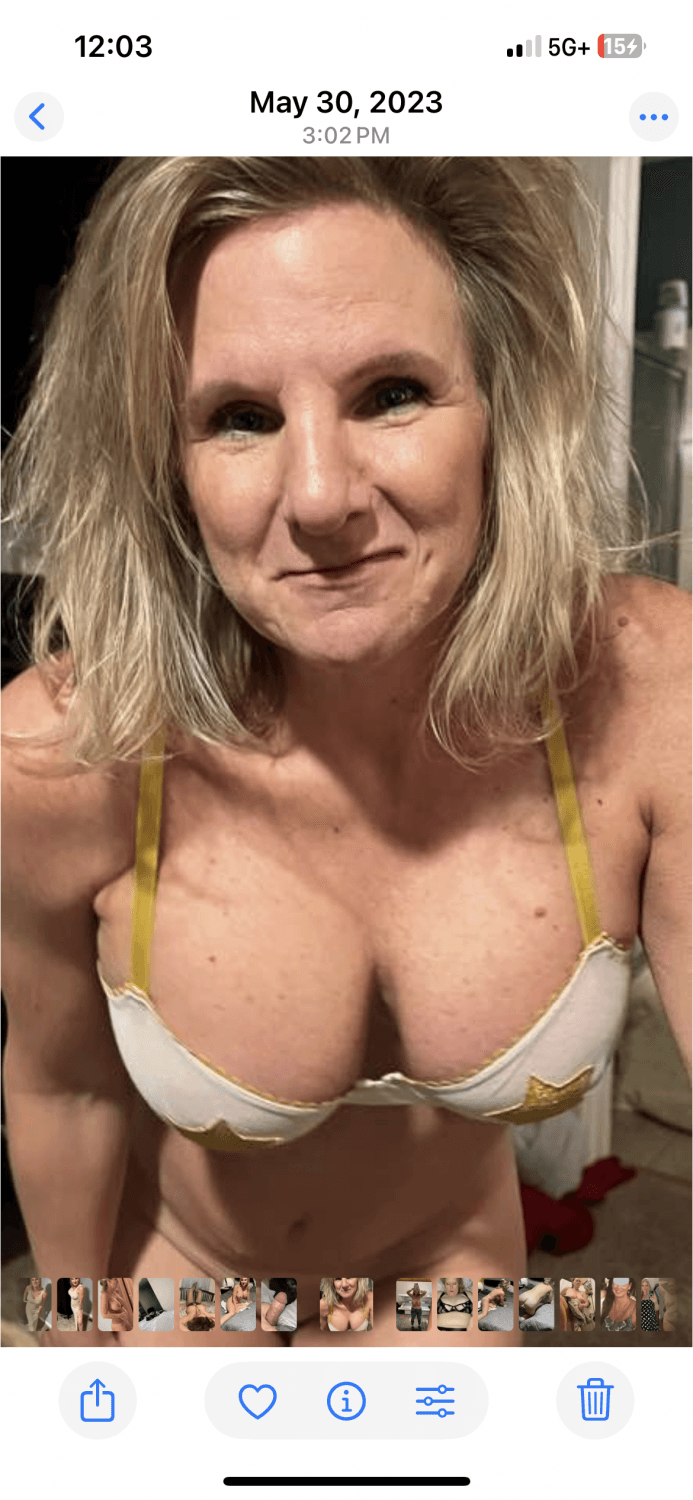 Got this milf drunk and took advantage in aruba kik lenny18766