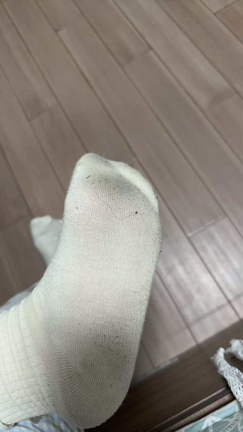 Asian feet / socks and cum filled shoes