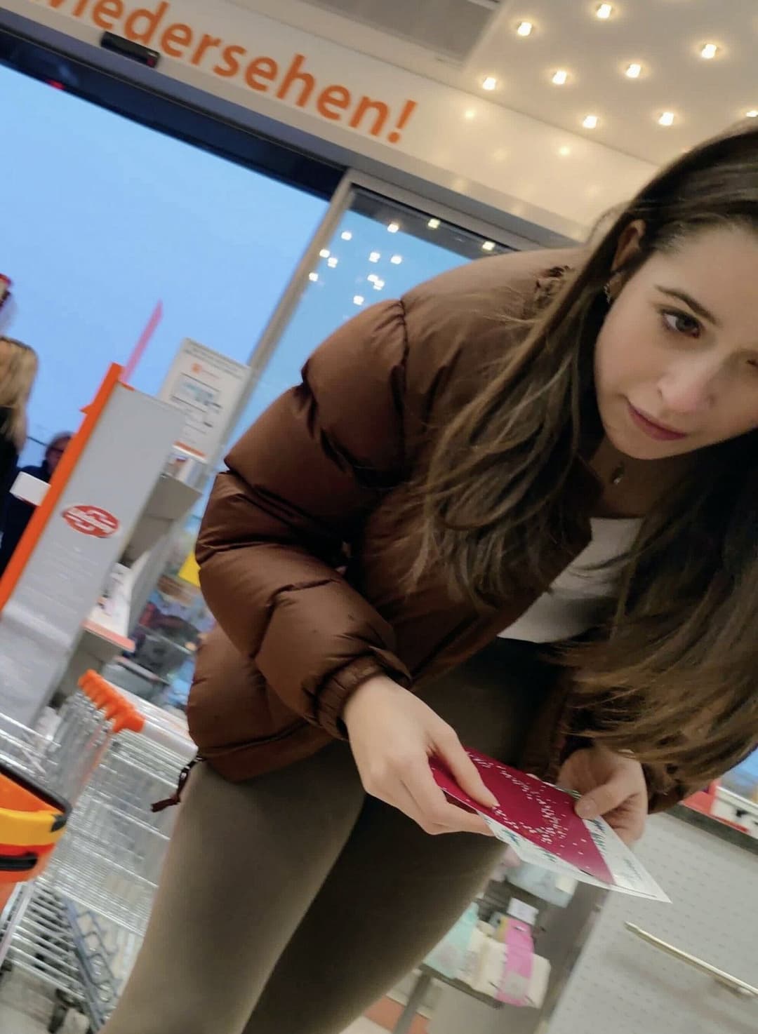 German girl deep booty scrunch leggings [not oc]