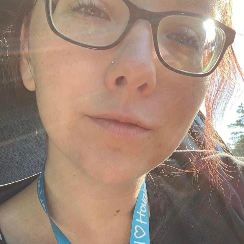 big ass michigan slut showing off her round ass!