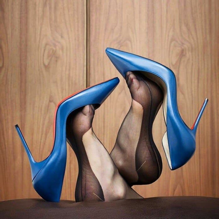 Hot Arches of Turkish Flight Attendant