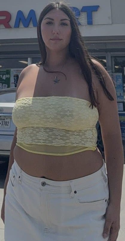 Request.. 22yr old - Texas Driver Girl.. <> Uber Driver.. <> Loves teasing with her perfect Big??