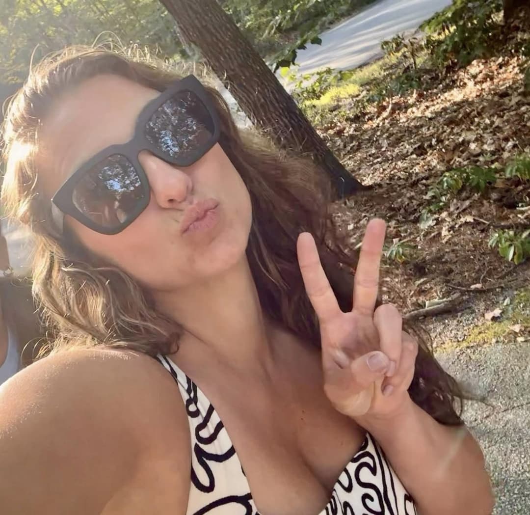 The Internet Goon Whore Legends, The Joseph Sisters