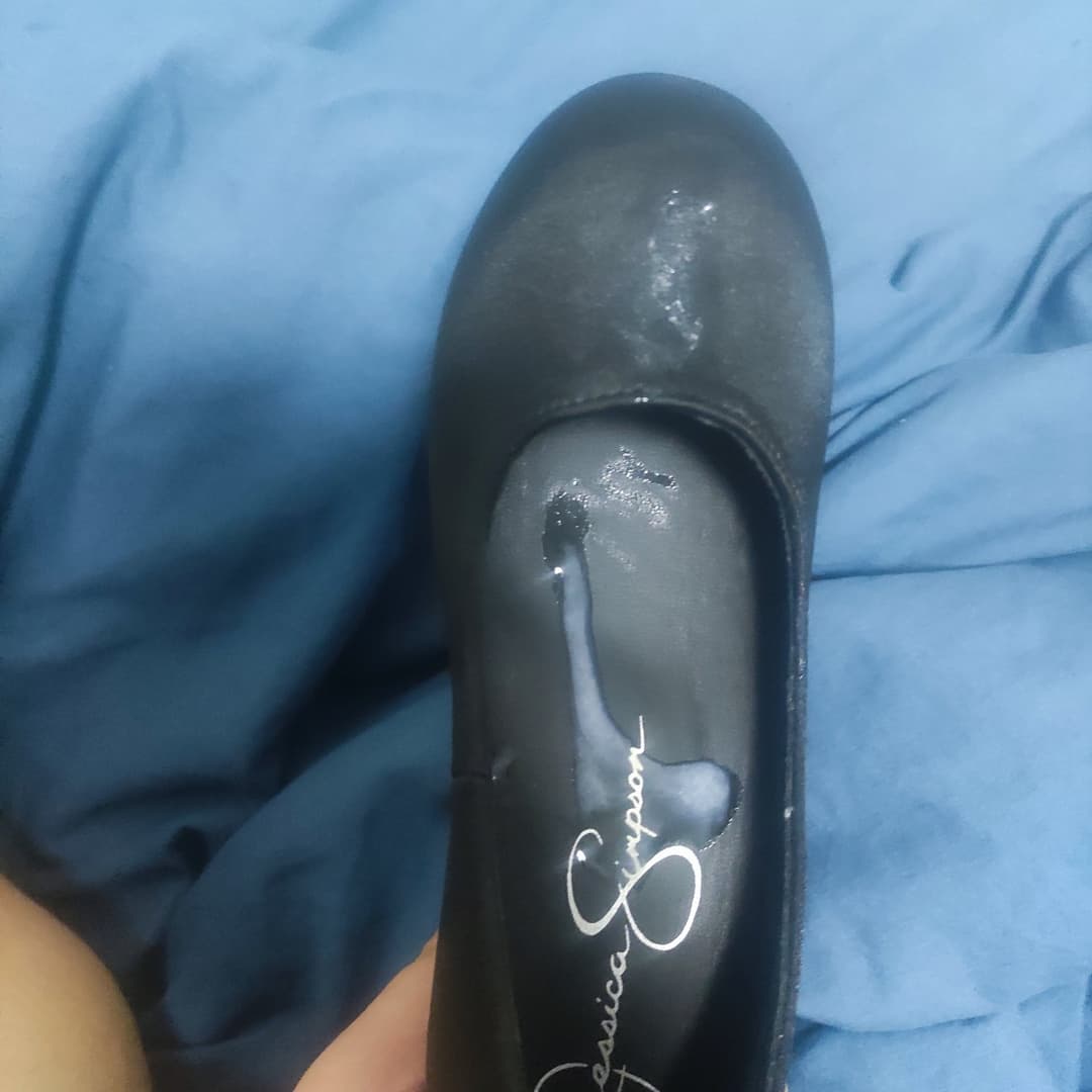 Asian feet / shoes & cum